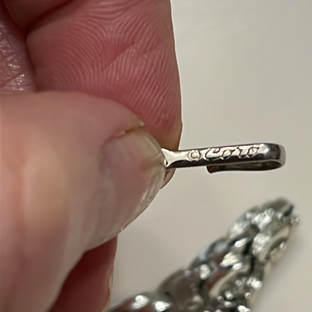 Vintage “Coro” brand silver tone necklace. Exc vintage cond. Signed. - Picture 4 of 7